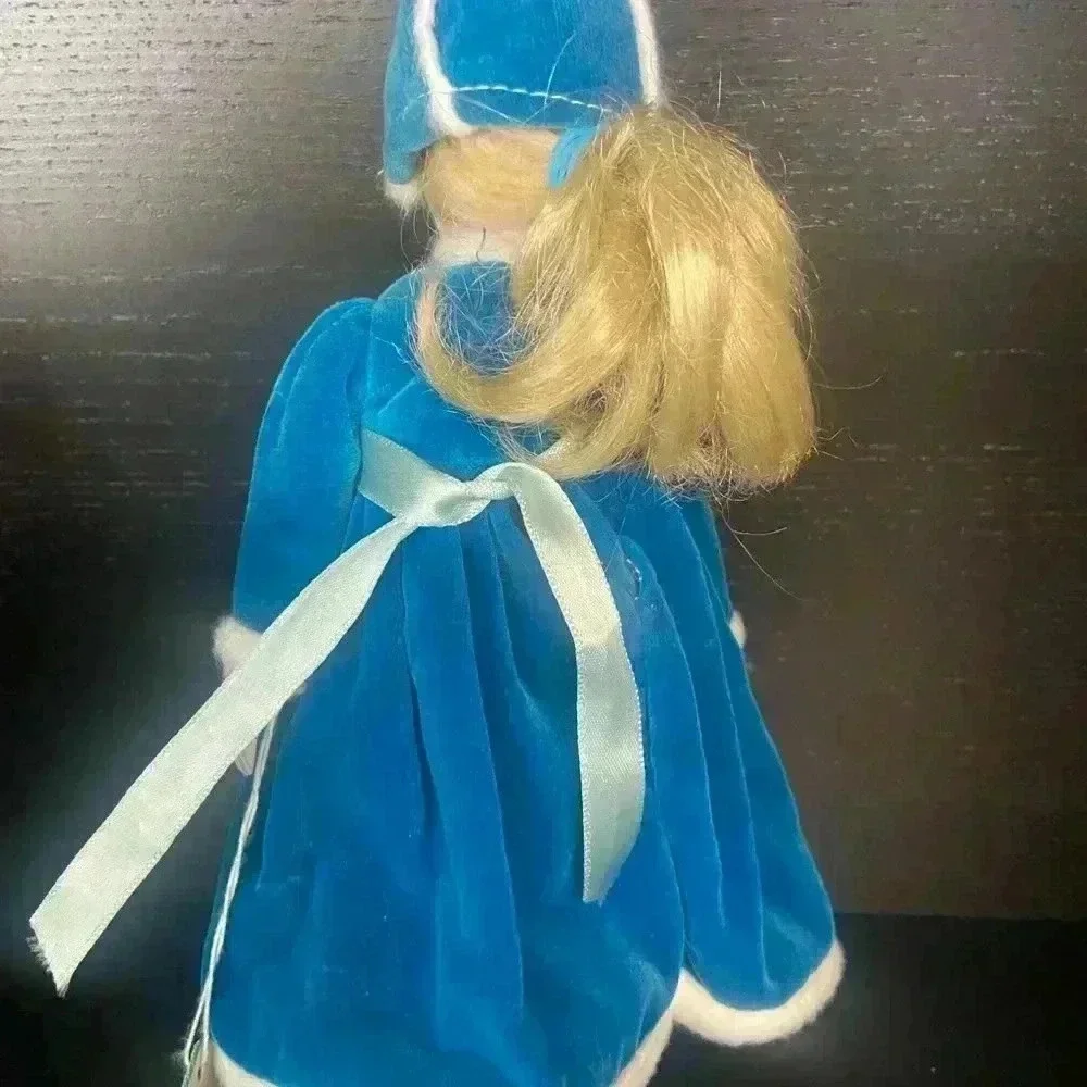 Russ Months to Remember‎ January Porcelain Collectible Doll, 9